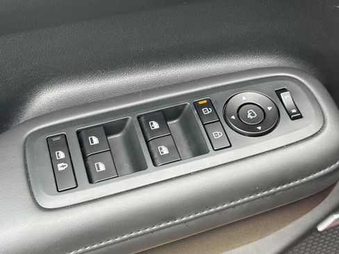 Certified 2024 Hyundai Santa Fe Limited AWD/4WD image 11