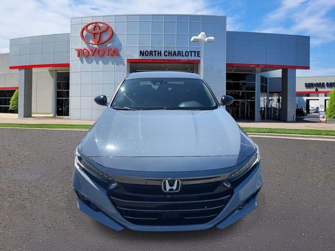 Used 2022 Honda Accord Sport image 3