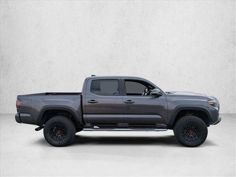Used 2022 Toyota Tacoma TRD Pro AWD/4WD image 4