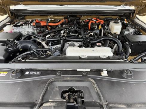 Used 2024 Toyota Land Cruiser image 34