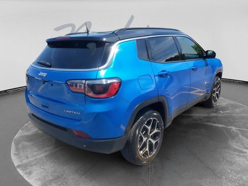 Used 2025 Jeep Compass Limited AWD/4WD image 7