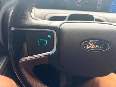 Used 2025 Ford Expedition King Ranch AWD/4WD image 26