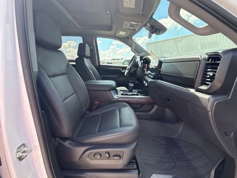 Used 2025 GMC Sierra 1500 SLT w/ SLT Premium Plus Package RWD image 22
