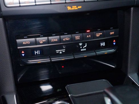 Used 2014 Mercedes-Benz E 63 AMG S-Model w/ Driver Assistance Package image 54