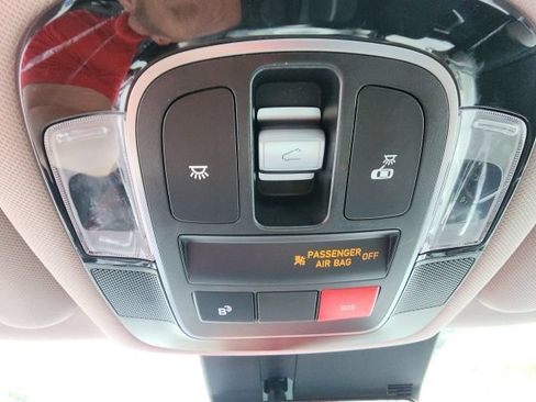 Used 2025 Hyundai Sonata SEL FWD image 28