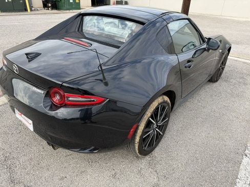 Used 2025 MAZDA MX-5 Miata RF Grand Touring RWD image 11