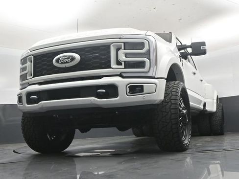 Used 2024 Ford F450 Limited w/ FX4 Off-Road Package AWD/4WD image 46
