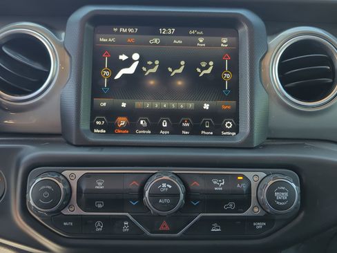 Certified 2022 Jeep Wrangler Unlimited Sahara AWD/4WD image 20