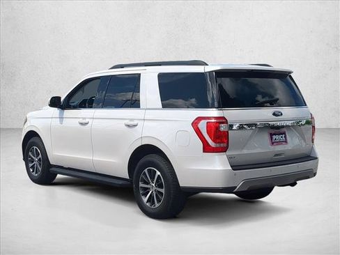 Used 2018 Ford Expedition XLT w/ Equipment Group 201A RWD image 8