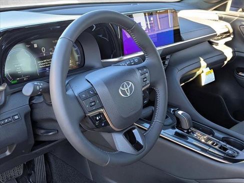 New 2025 Toyota Crown Signia image 3