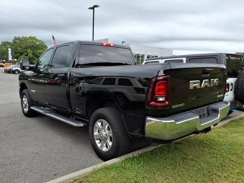 Used 2026 RAM 2500 Big Horn AWD/4WD image 6