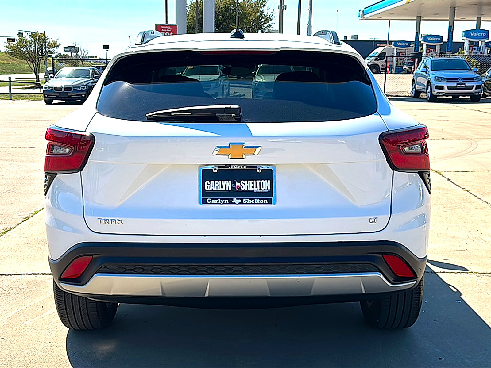 Used 2025 Chevrolet Trax LT FWD image 7