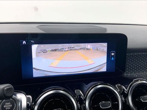 Used 2026 Mercedes-Benz GLB 250 image 22