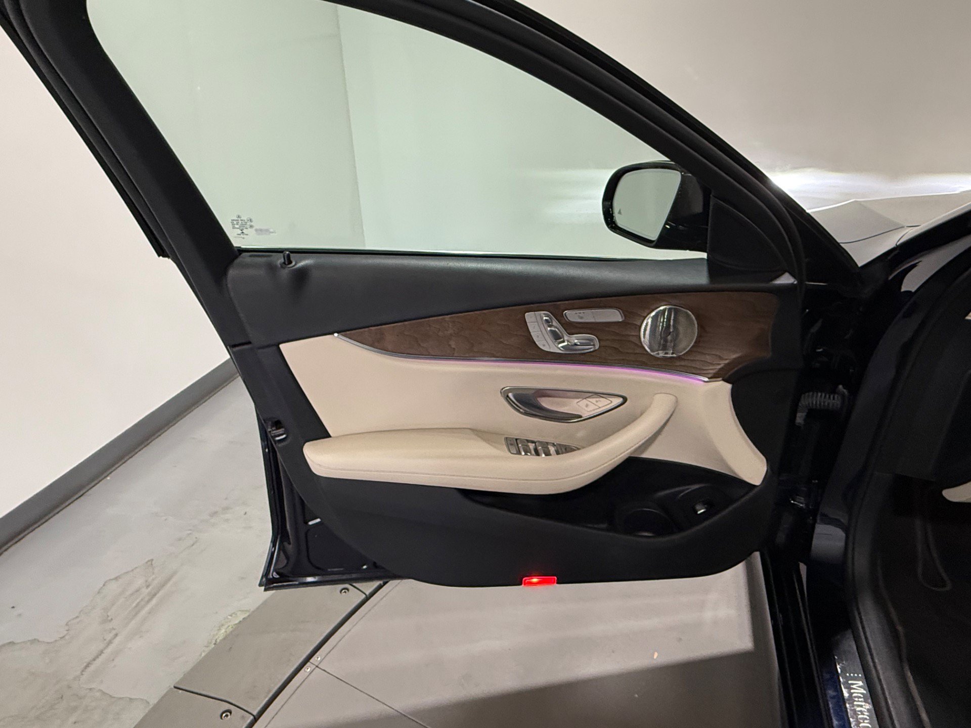 Used 2023 Mercedes-Benz E 350 4MATIC Sedan w/ Premium Package image 17