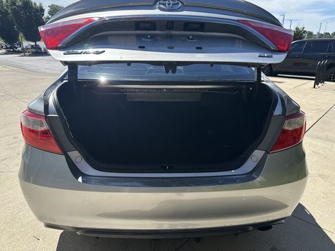 Used 2017 Toyota Camry SE FWD image 26
