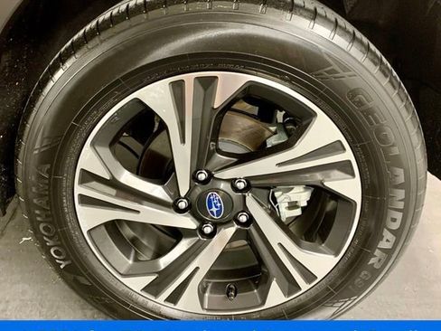 Used 2024 Subaru Crosstrek 2.0i Premium AWD/4WD image 9