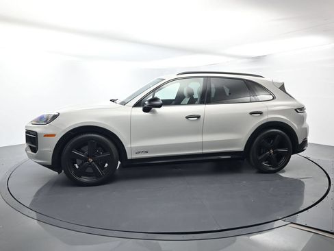 Certified 2026 Porsche Cayenne GTS AWD/4WD image 2
