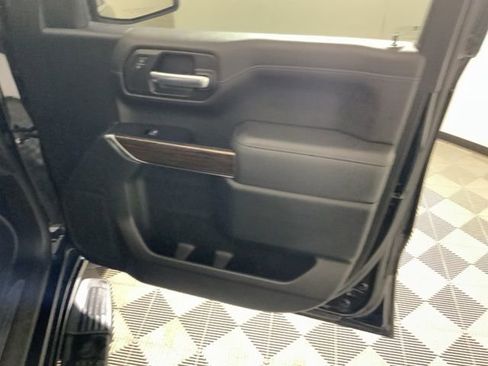 Used 2019 GMC Sierra 1500 SLE w/ Preferred Package AWD/4WD image 33