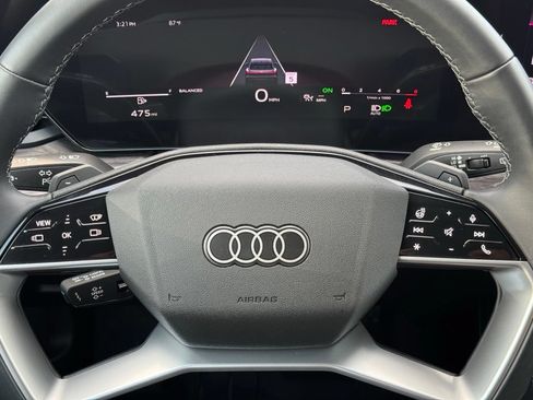 Used 2025 Audi Q5 Premium Plus w/ Premium Plus AWD/4WD image 10