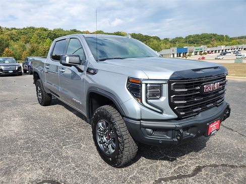 Certified 2025 GMC Sierra 1500 AT4X image 2