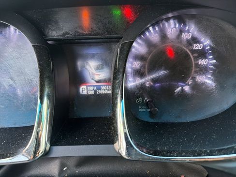 Used 2013 Toyota Avalon image 12