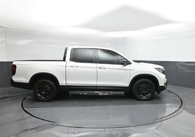 Used 2025 Honda Ridgeline TrailSport+ image 15