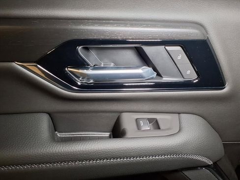 New 2026 GMC Yukon Denali AWD/4WD image 14