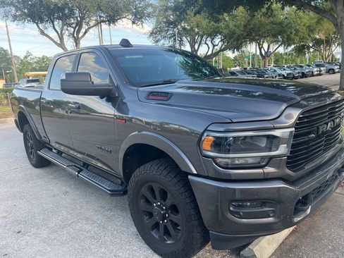 Used 2019 RAM 2500 Laramie w/ Night Edition image 2