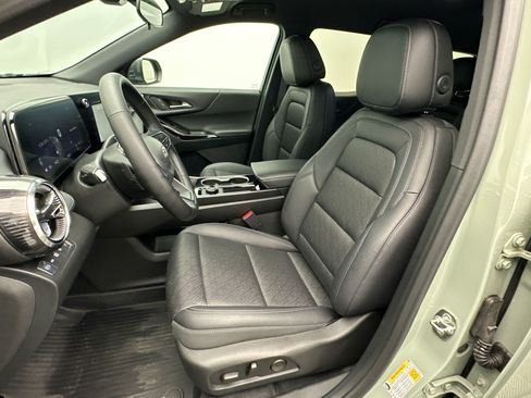Certified 2026 Chevrolet Equinox LT w/ Convenience Package II AWD/4WD image 5