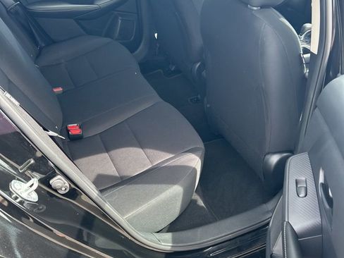 Used 2025 Nissan Sentra S FWD image 9