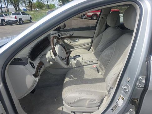 Used 2016 Mercedes-Benz S 550 Sedan image 4