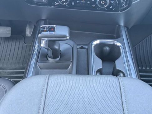 Used 2023 Chevrolet Silverado 1500 LTZ w/ LTZ Convenience Package II AWD/4WD image 19