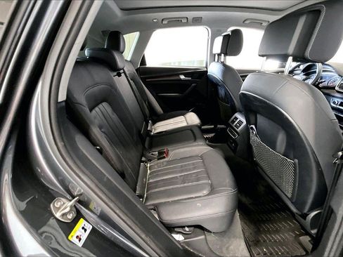 Used 2022 Audi Q5 2.0T Premium image 25