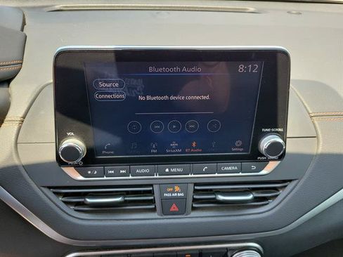 Used 2020 Nissan Altima 2.5 SR w/ Premium Package FWD image 11