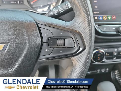 Certified 2023 Chevrolet TrailBlazer LT w/ Convenience Package FWD image 32