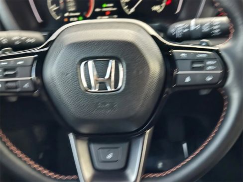 Used 2025 Honda Pilot TrailSport image 16