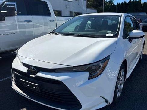 Certified 2023 Toyota Corolla LE FWD image 1