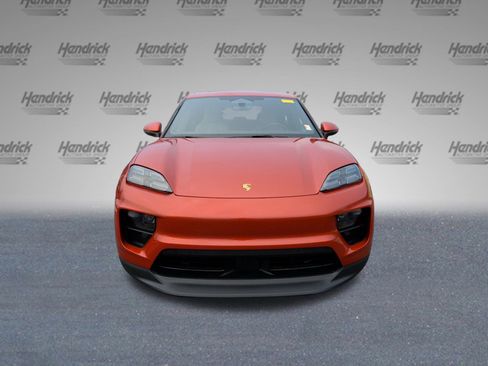 Used 2024 Porsche Macan 4 Electric image 5