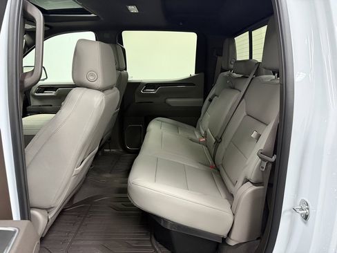 New 2026 GMC Sierra 1500 SLT w/ SLT Premium Package image 21