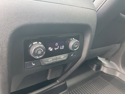 Certified 2025 Chevrolet Traverse RS w/ LPO, Floor Liner Package image 21