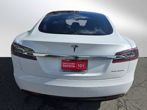 Used 2019 Tesla Model S Standard Range image 4