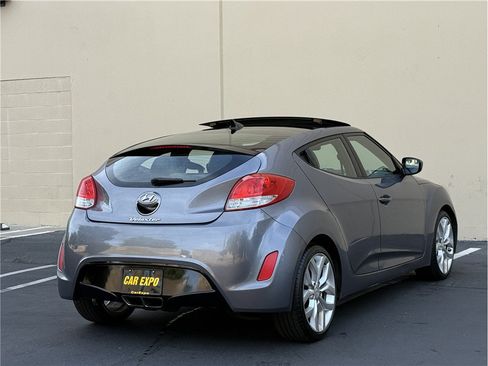 Used 2013 Hyundai Veloster w/ Style Pkg FWD image 6