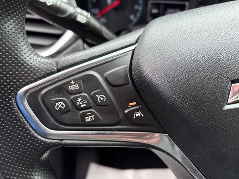 Used 2020 Chevrolet Equinox LS image 13