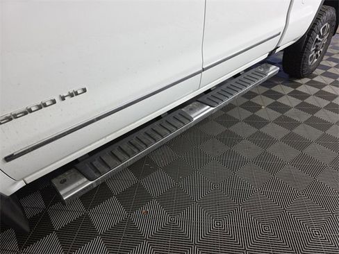 Used 2019 GMC Sierra 3500 SLT image 9