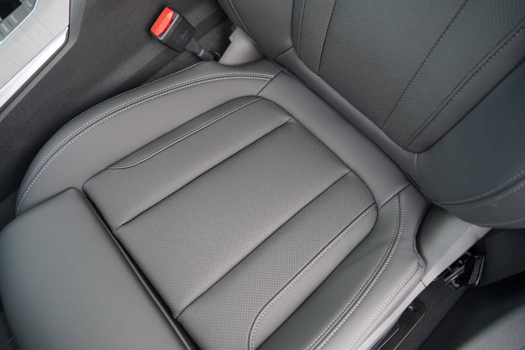 New 2026 BMW M440i w/ Premium Package RWD image 11