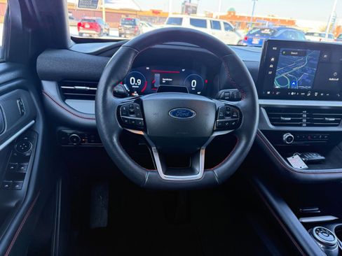 Certified 2025 Ford Explorer ST-Line image 12