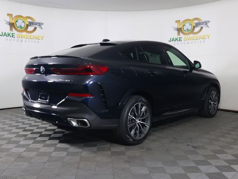 Used 2025 BMW X6 xDrive40i w/ Parking Assistance Package image 7