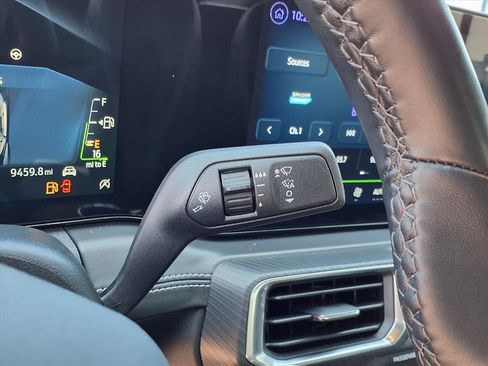 Used 2025 Ford Mustang GT Premium image 18