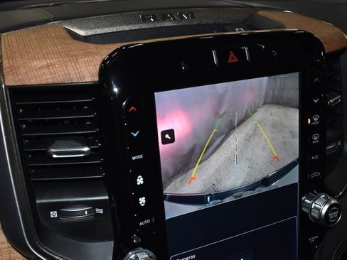 Certified 2023 RAM 1500 Limited image 17