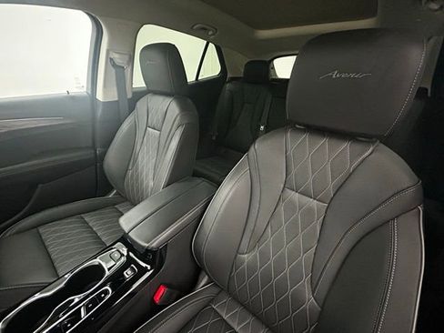 Used 2023 Buick Envision Avenir image 34